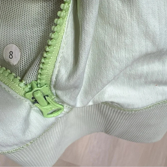 Lululemon neon green jacket - Picture 2 of 3